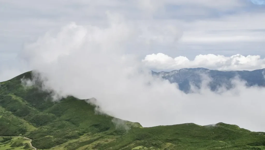 Qual é a relação entre relevo e clima?